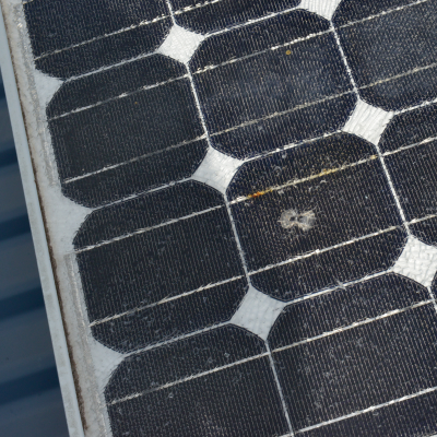 Pannelli solari danneggiati dalle grandinate: istruzioni per lo smaltimento