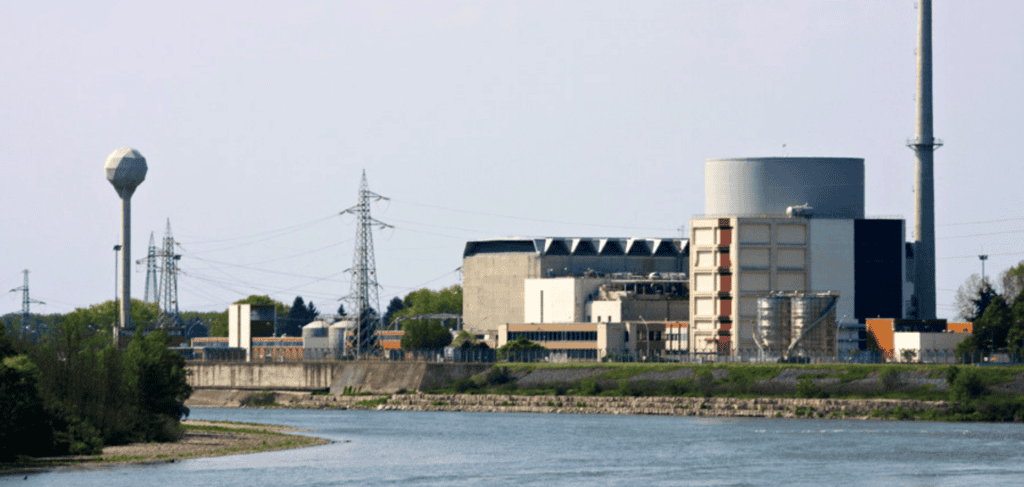Energia nucleare in Italia e crisi energetica nel percorso di decarbonizzazione del sistema energetico. Energia nucleare in Italia e crisi energetica nel percorso di decarbonizzazione del sistema energetico.